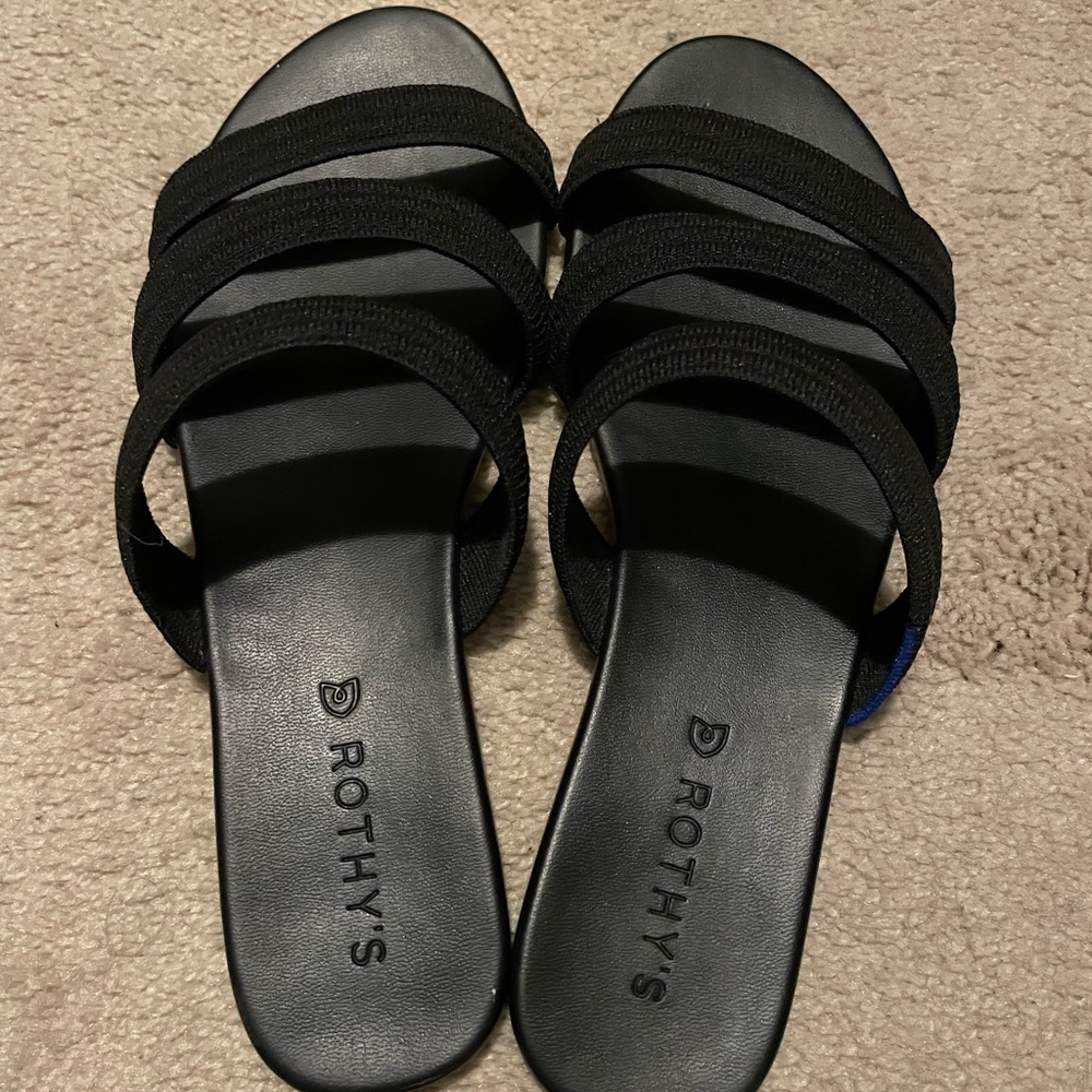 VGUC Rothy’s Black Triple Band Slides